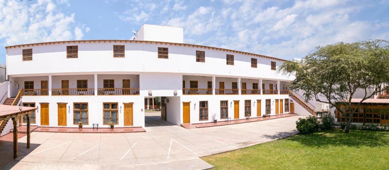 Hotel El Huarango Ica Esterno foto