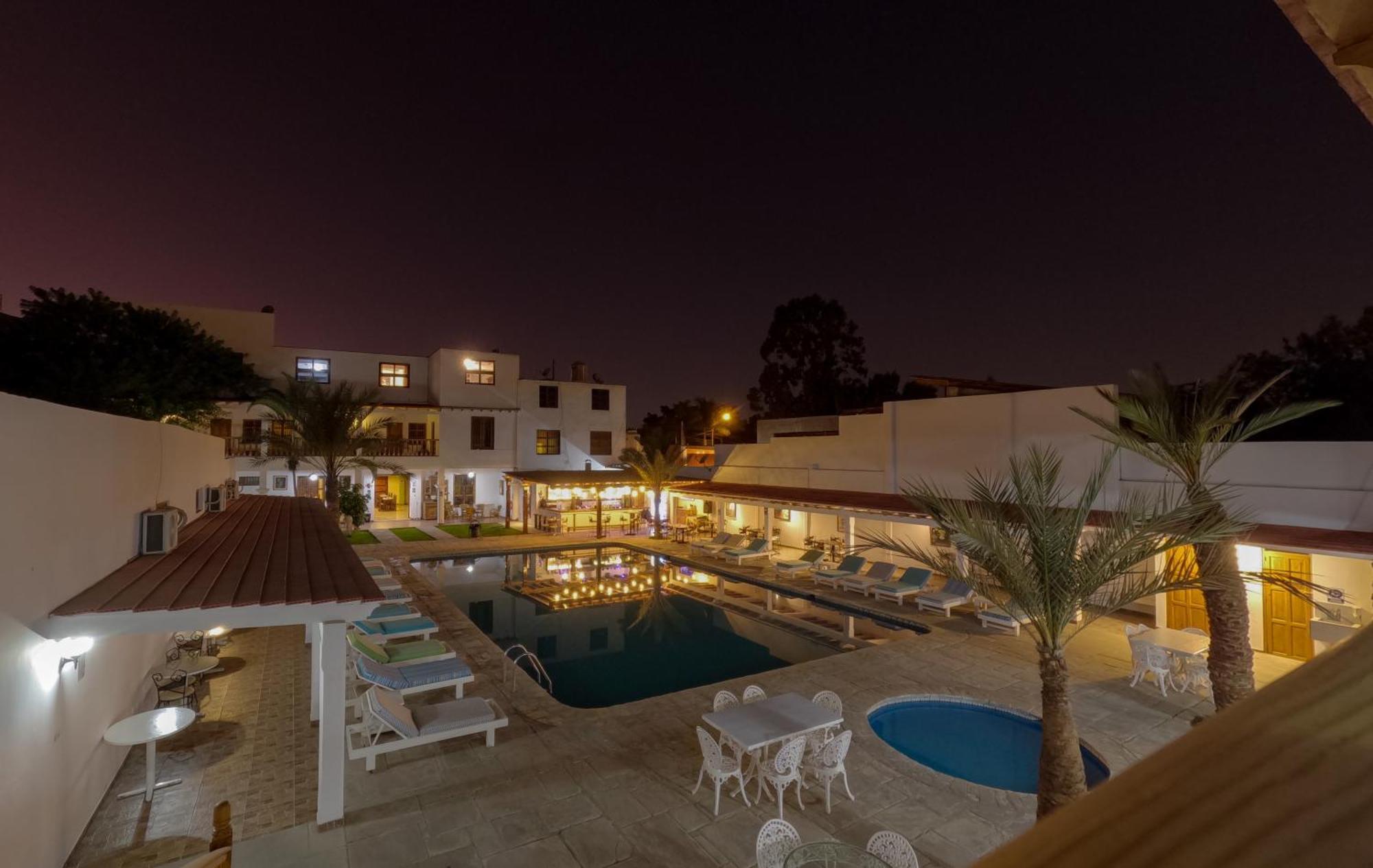Hotel El Huarango Ica Esterno foto