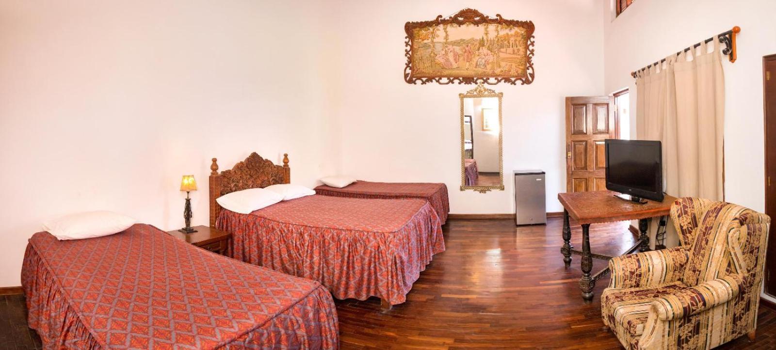 Hotel El Huarango Ica Esterno foto