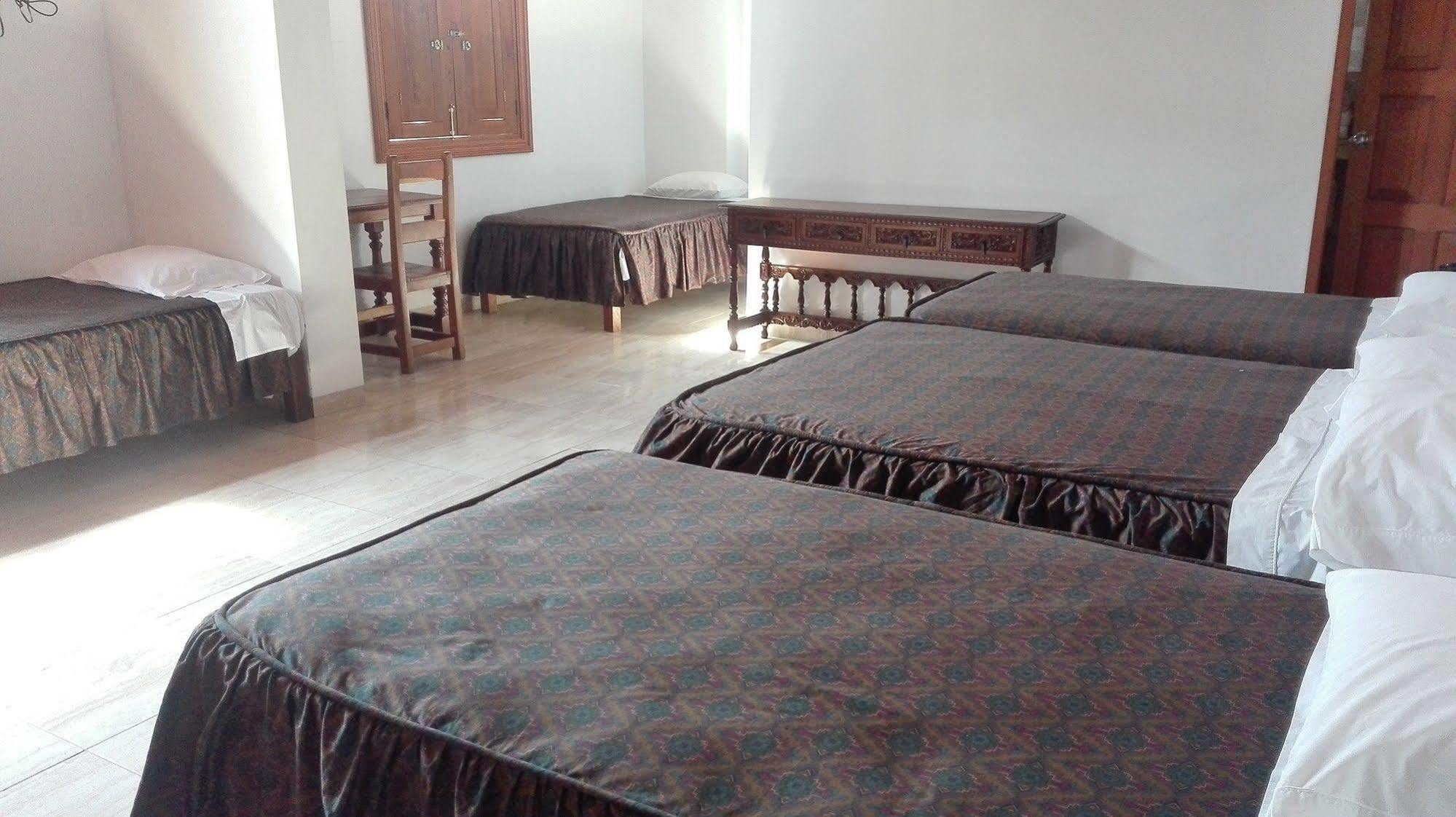 Hotel El Huarango Ica Esterno foto